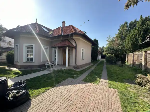 Eladó családi ház, Budapest, XVI. kerület 7 szoba 145 M Ft